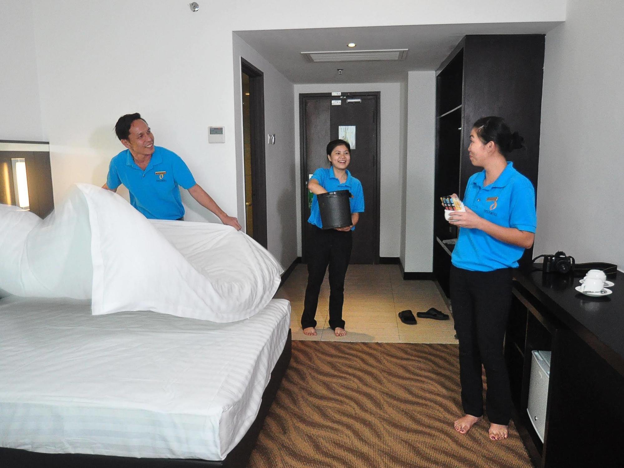 Dreamtel Kota Kinabalu Hotel Bagian luar foto